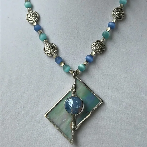 Unique Beaded & Glass Necklace - Picture 1 of 9